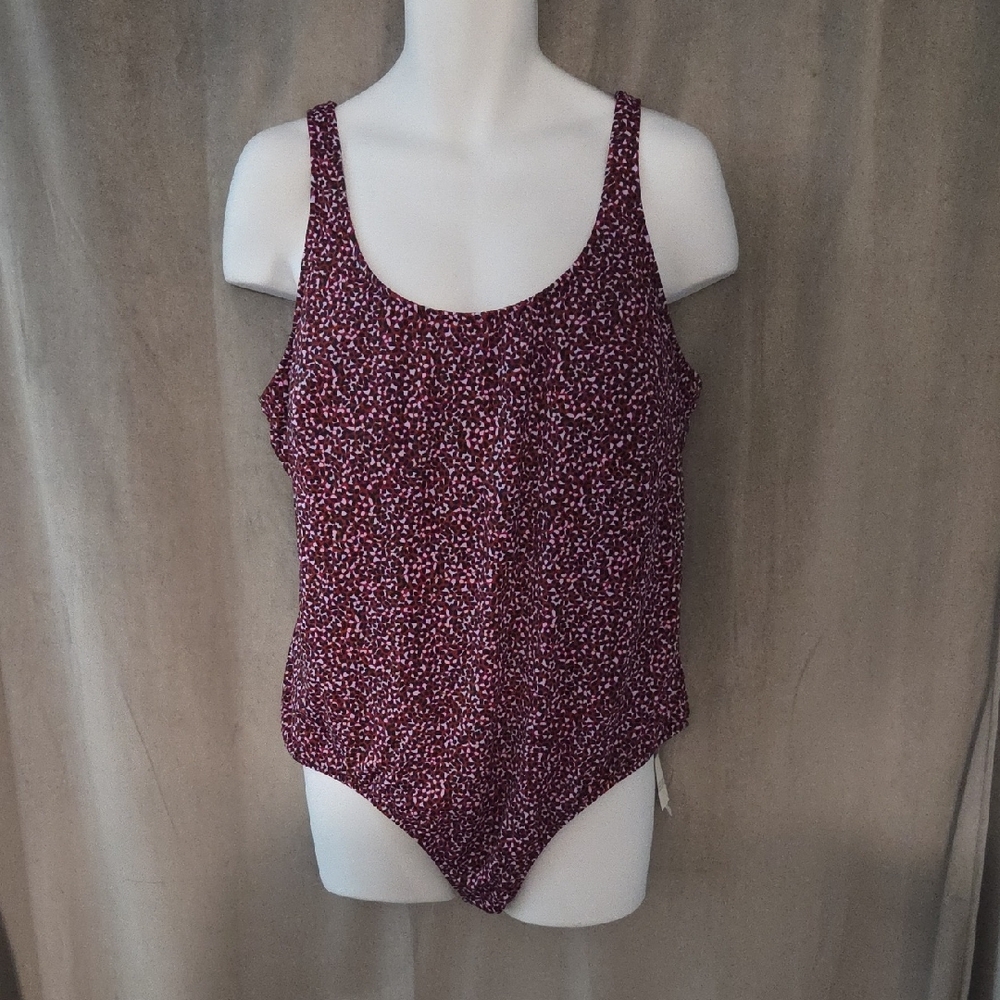 NWT 3X Amazon Essentials Burgundy Speckle Scoop One-Piece Swimsuit